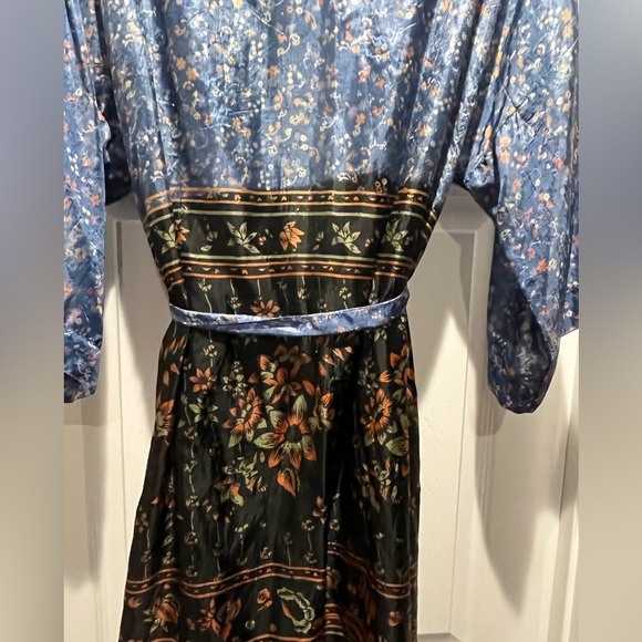 Blue Silky Kimono - Picture 10 of 13